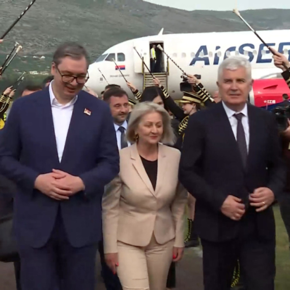 Vučić otkrio cenu povratne avio-karte Beograd–Mostar: "Vrlo pristupačna" VIDEO